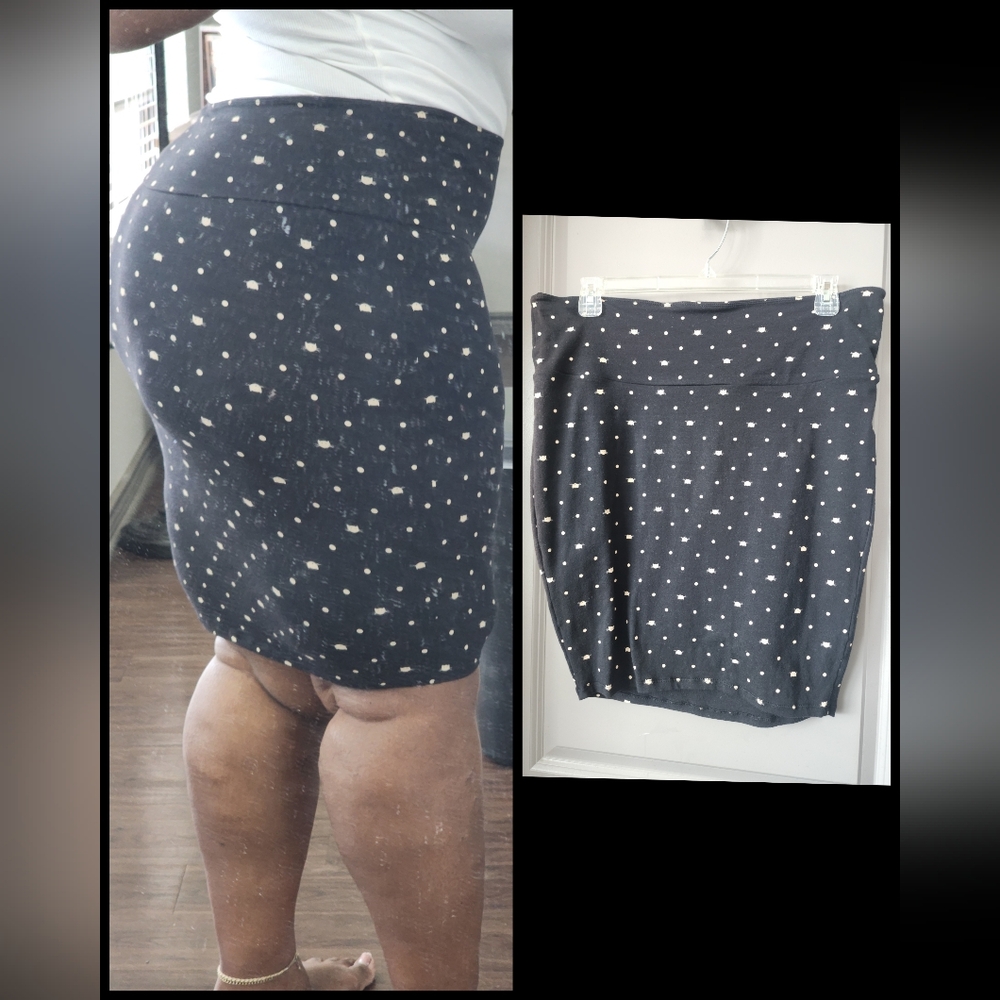 Women's Black Polka Dot Pencil Skirt